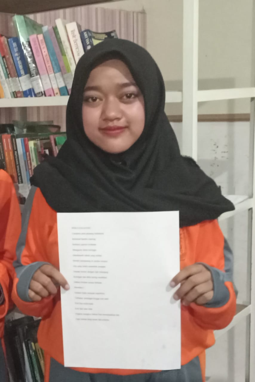 Siswa SMK Muhammadiyah Minggir Asah Skill Menulis Bagian 2