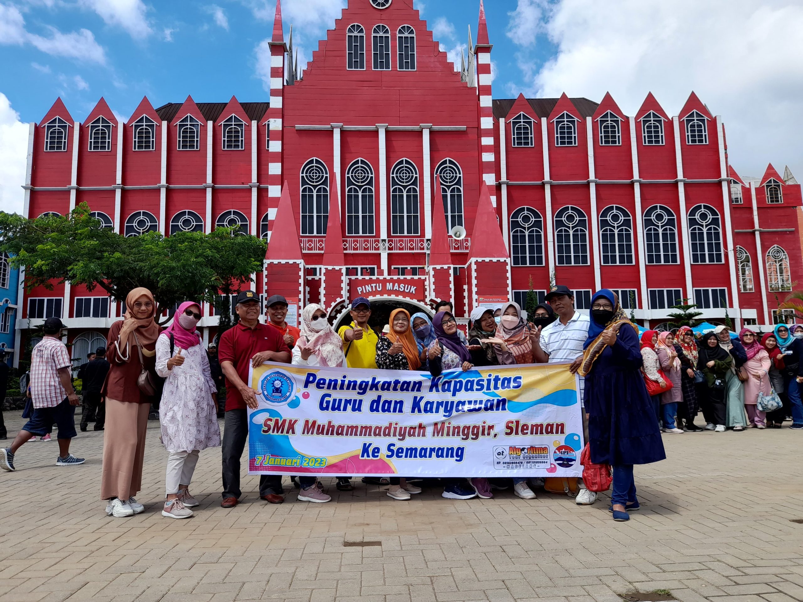 Peningkatan Kapasitas Guru dan Karyawan SMK Muhammadiyah Minggir Sleman ke Semarang Peningkatan Kapasitas Guru dan Karyawan SMK Muhammadiyah Minggir Sleman ke Semarang